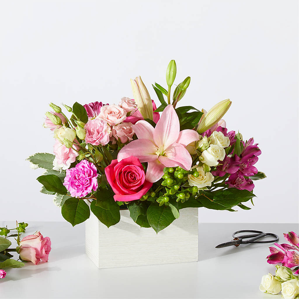 Sweetberry Box – A Florist Original – Still Blooming, Santa Fe TX