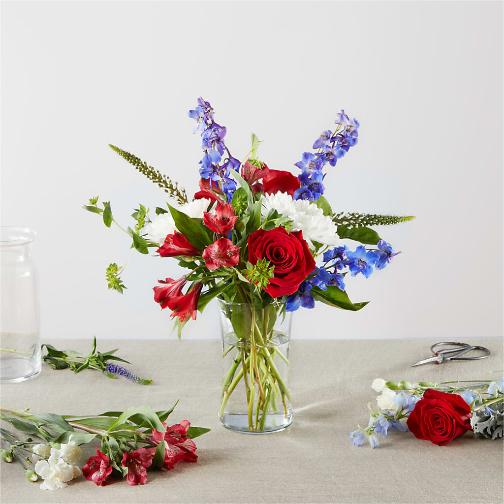 Star Spangled - A Florist Original – Still Blooming, Santa Fe TX
