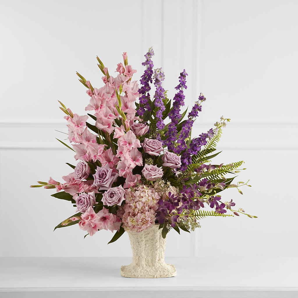 Flowing Garden Arrangement – Still Blooming, Santa Fe TX
