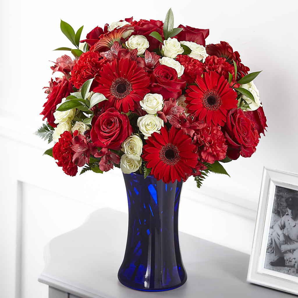 Hearts Embrace Bouquet – Still Blooming, Santa Fe TX