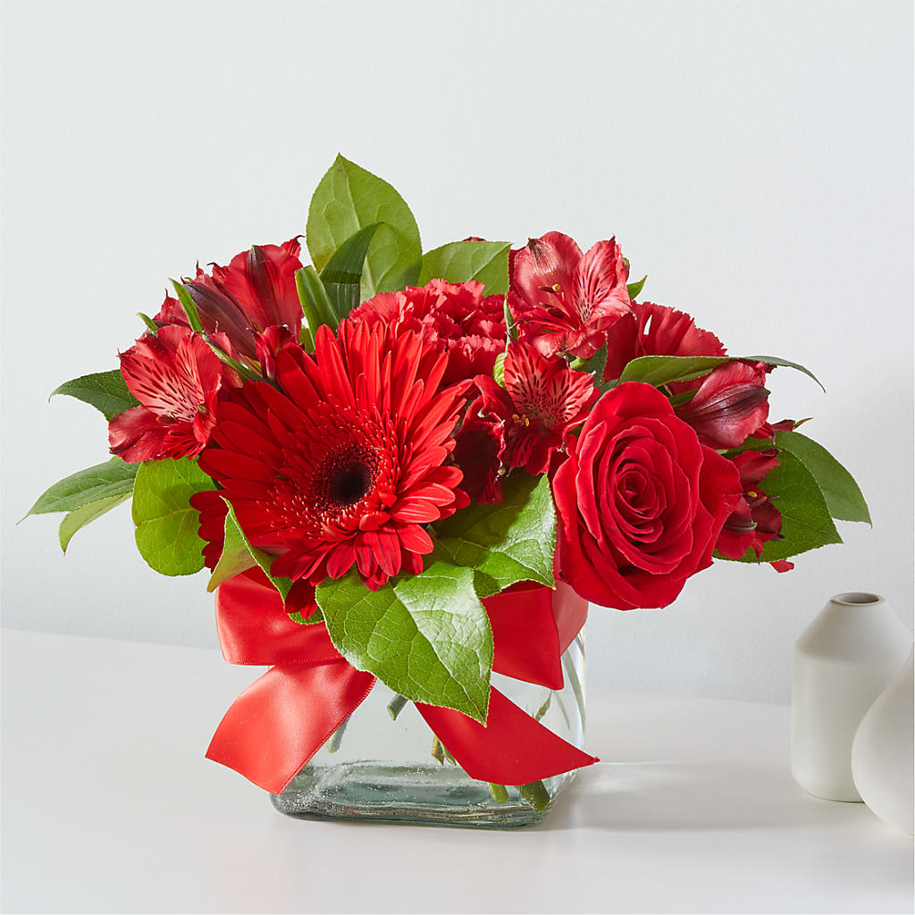 Red Hot Bouquet – Still Blooming, Santa Fe TX