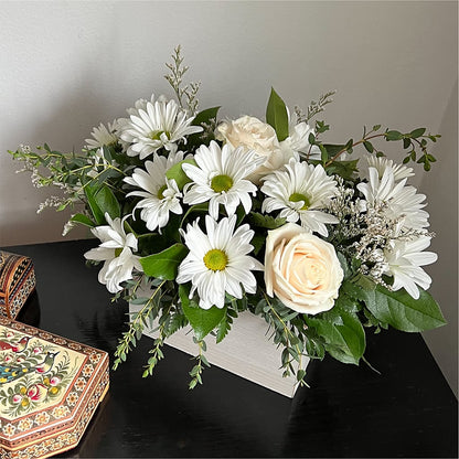 Fresh Linen Box Bouquet –  Still Blooming, Santa Fe TX
