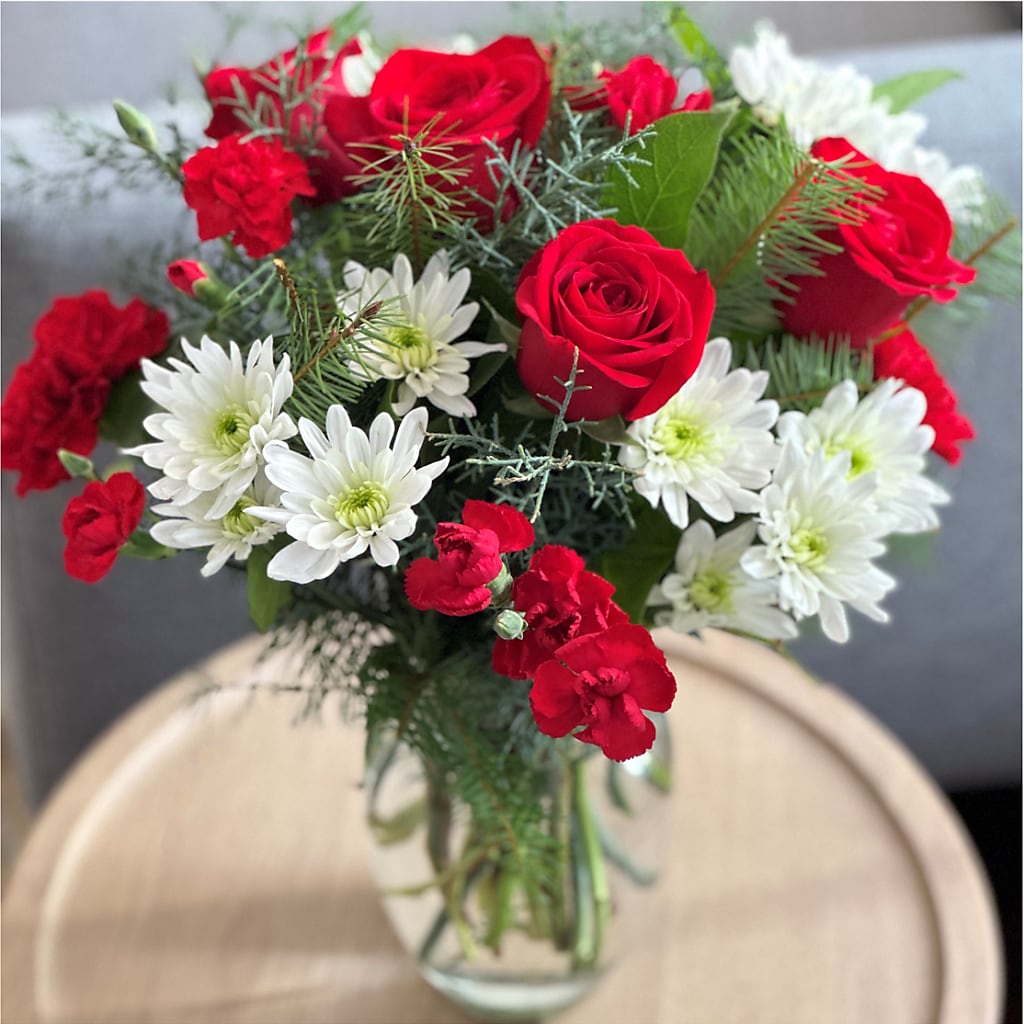 Seasonal Magic Bouquet –  Still Blooming, Santa Fe TX