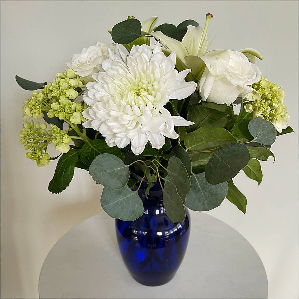 Snowy Dreams Bouquet –  Still Blooming, Santa Fe TX