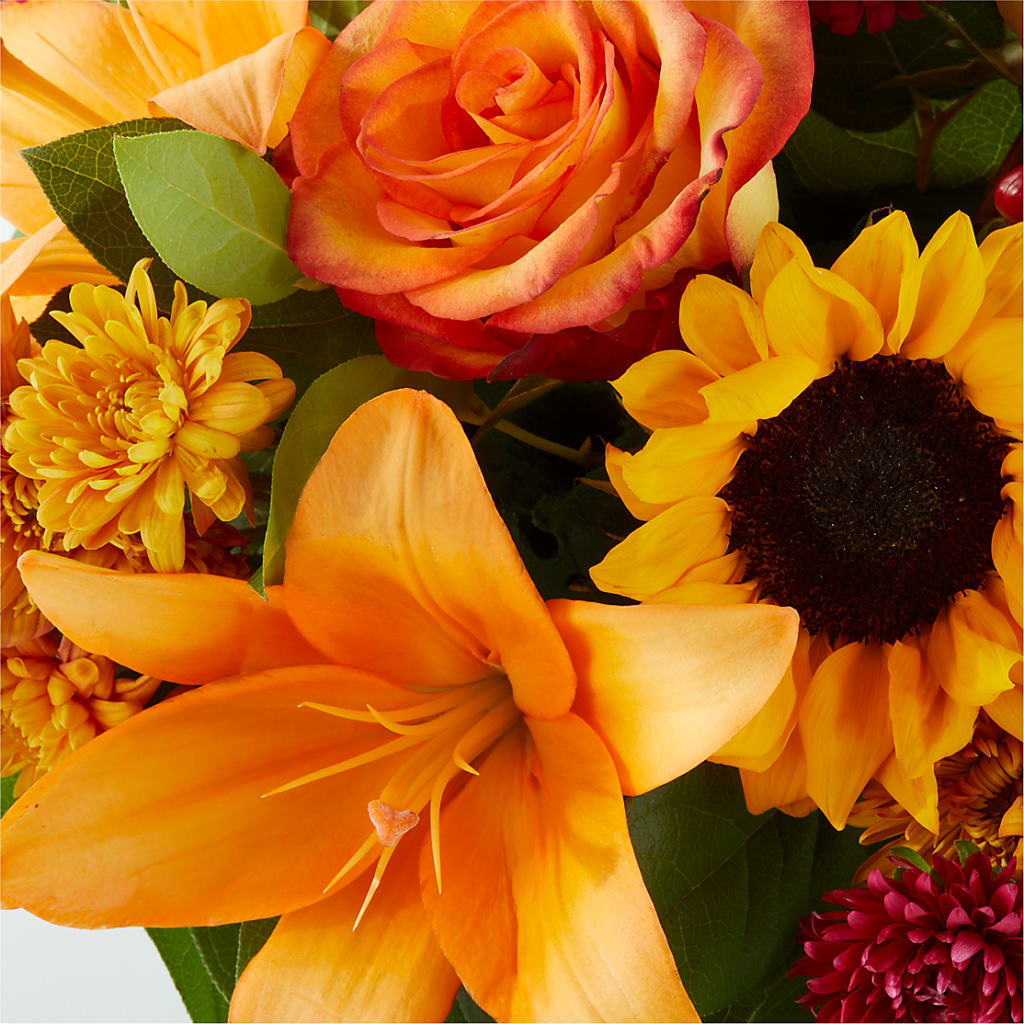 Grateful Centerpiece –  Still Blooming, Santa Fe TX
